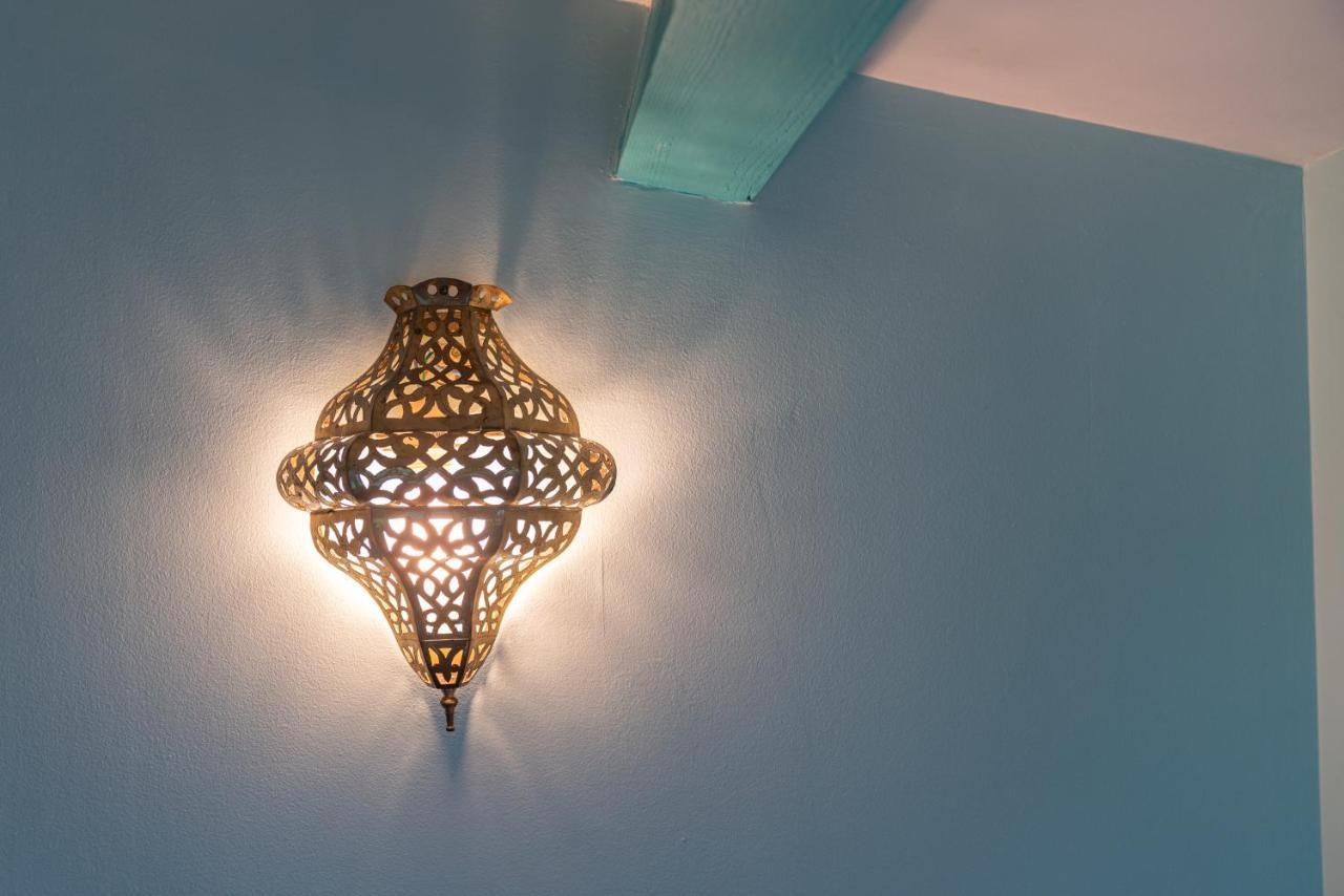 Le Reve Bleu Majorelle - Duplex Sur Les Toits - Une Nuit A Nîmes Eksteriør billede